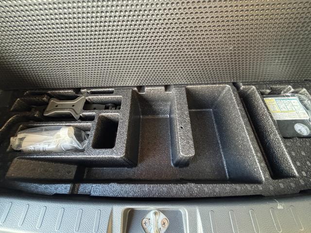 デリカD:2 S 両側電動スライドドア/社外ナビ/ワンセグ/ETC/MD/オートライト/スマートキー/HIDヘッドライト/パワステ/純正14AW/フロントフォグライト(65枚目)