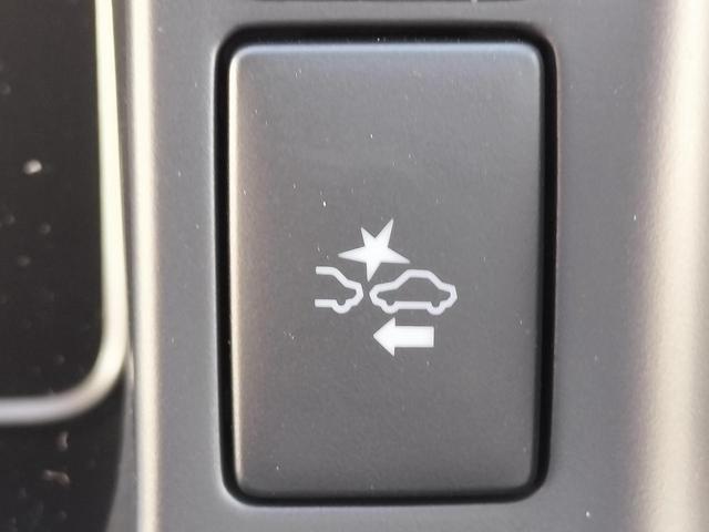 ハイエースワゴン GL ロング ミドルルーフ/プリクラッシュセーフティ/電動スライドドア/デジタルインナーミラー/LEDヘッドライト/新車保証書付/走行36km/パーキングサポートブレーキ/100Vコンセント(9枚目)