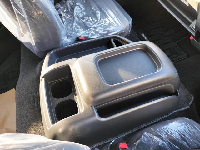 ハイエースワゴン GL ロング ミドルルーフ/プリクラッシュセーフティ/電動スライドドア/デジタルインナーミラー/LEDヘッドライト/新車保証書付/走行36km/パーキングサポートブレーキ/100Vコンセント(50枚目)