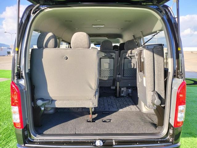 ハイエースワゴン GL ロング ミドルルーフ/プリクラッシュセーフティ/電動スライドドア/デジタルインナーミラー/LEDヘッドライト/新車保証書付/走行36km/パーキングサポートブレーキ/100Vコンセント(70枚目)