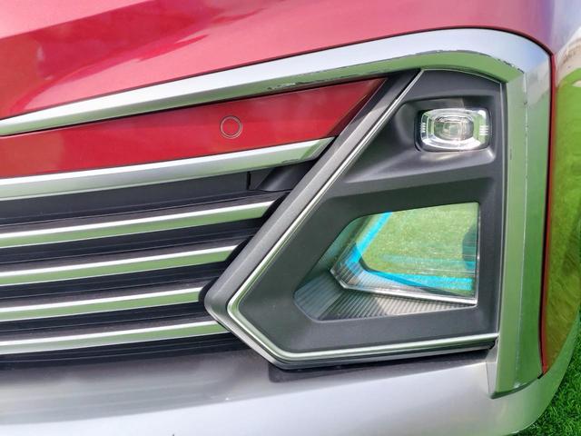 セレナ ライダー　オーテック３０ｔｈアニバーサリー　プロパイロット／エマブレ／セーフティパックＢ／両側電スラ／全方位カメラ／純正フルセグナビ／デジタルインナミラー／革シート／シートヒーター／パーキングアシスト／スマートキー／プッシュスタート（21枚目）