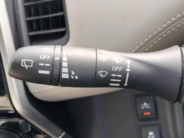 セレナ ライダー　オーテック３０ｔｈアニバーサリー　プロパイロット／エマブレ／セーフティパックＢ／両側電スラ／全方位カメラ／純正フルセグナビ／デジタルインナミラー／革シート／シートヒーター／パーキングアシスト／スマートキー／プッシュスタート（41枚目）