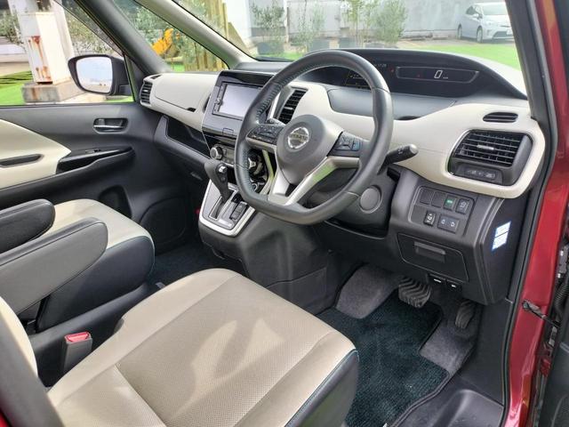 セレナ ライダー　オーテック３０ｔｈアニバーサリー　プロパイロット／エマブレ／セーフティパックＢ／両側電スラ／全方位カメラ／純正フルセグナビ／デジタルインナミラー／革シート／シートヒーター／パーキングアシスト／スマートキー／プッシュスタート（52枚目）