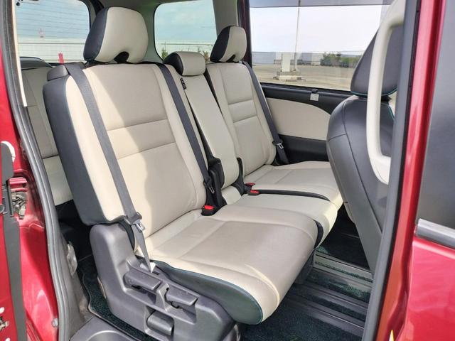 セレナ ライダー　オーテック３０ｔｈアニバーサリー　プロパイロット／エマブレ／セーフティパックＢ／両側電スラ／全方位カメラ／純正フルセグナビ／デジタルインナミラー／革シート／シートヒーター／パーキングアシスト／スマートキー／プッシュスタート（60枚目）