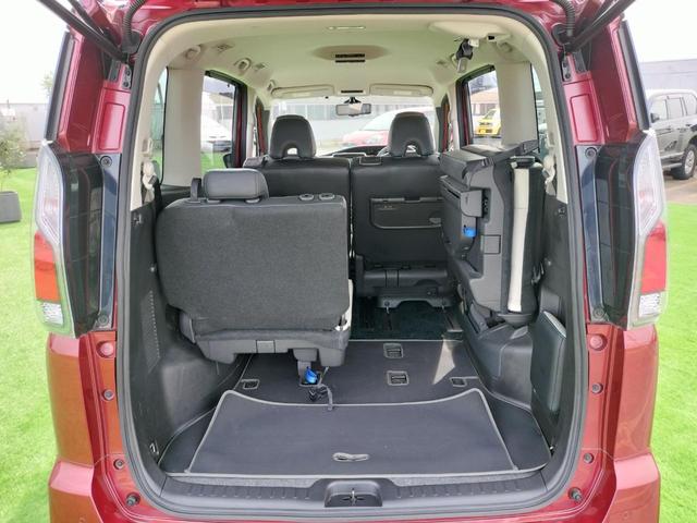 セレナ ライダー　オーテック３０ｔｈアニバーサリー　プロパイロット／エマブレ／セーフティパックＢ／両側電スラ／全方位カメラ／純正フルセグナビ／デジタルインナミラー／革シート／シートヒーター／パーキングアシスト／スマートキー／プッシュスタート（70枚目）