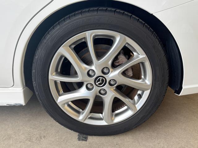 プレマシー ２０Ｓ　プレステージスタイルＩＩ　特別仕様／両側電動スライド／ナビ／ＥＴＣ／Ｂカメラ／フルセグ／スマートキー／ＬＥＤウインカーミラー／Ｂｌｕｅｔｏｏｔｈ／ローダウン／ＨＩＤヘッド／フロントフォグランプ／純正１７ＡＷ（28枚目）