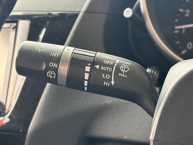 プレマシー ２０Ｓ　プレステージスタイルＩＩ　特別仕様／両側電動スライド／ナビ／ＥＴＣ／Ｂカメラ／フルセグ／スマートキー／ＬＥＤウインカーミラー／Ｂｌｕｅｔｏｏｔｈ／ローダウン／ＨＩＤヘッド／フロントフォグランプ／純正１７ＡＷ（38枚目）