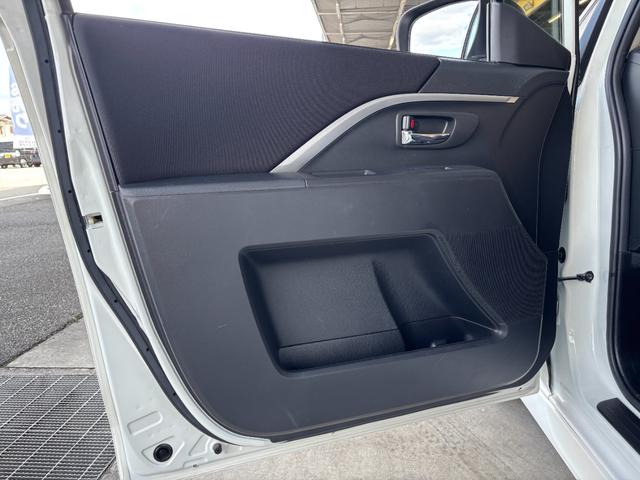 プレマシー ２０Ｓ　プレステージスタイルＩＩ　特別仕様／両側電動スライド／ナビ／ＥＴＣ／Ｂカメラ／フルセグ／スマートキー／ＬＥＤウインカーミラー／Ｂｌｕｅｔｏｏｔｈ／ローダウン／ＨＩＤヘッド／フロントフォグランプ／純正１７ＡＷ（55枚目）