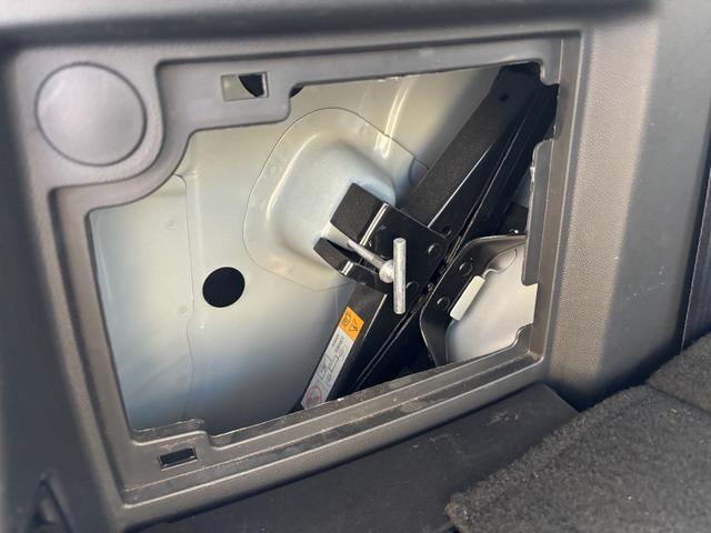 プレマシー ２０Ｓ　プレステージスタイルＩＩ　特別仕様／両側電動スライド／ナビ／ＥＴＣ／Ｂカメラ／フルセグ／スマートキー／ＬＥＤウインカーミラー／Ｂｌｕｅｔｏｏｔｈ／ローダウン／ＨＩＤヘッド／フロントフォグランプ／純正１７ＡＷ（71枚目）