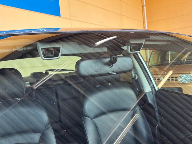 インプレッサG4 2.0iアイサイト 革シート/純正ナビ/Bカメラ/ETC/クルーズコントロール/シートヒーター/パワーシート/フルセグ/スマートキー/パワステ/Bluetooth接続/HIDヘッド/フロントフォグランプ/純正16AW(9枚目)