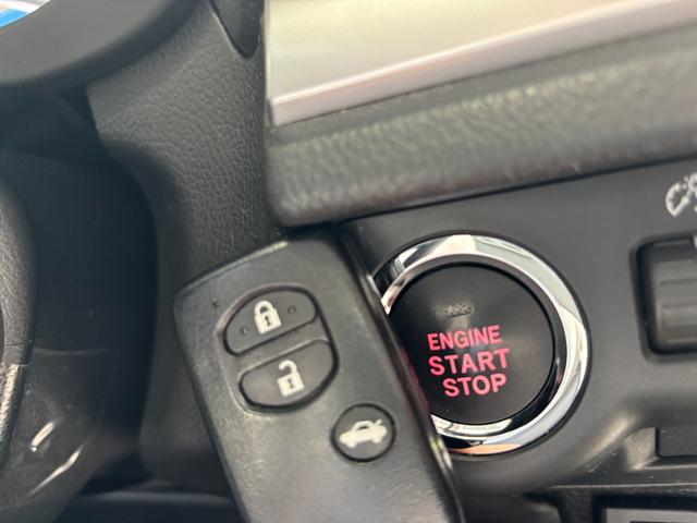 インプレッサG4 2.0iアイサイト 革シート/純正ナビ/Bカメラ/ETC/クルーズコントロール/シートヒーター/パワーシート/フルセグ/スマートキー/パワステ/Bluetooth接続/HIDヘッド/フロントフォグランプ/純正16AW(41枚目)