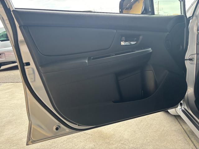 インプレッサG4 2.0iアイサイト 革シート/純正ナビ/Bカメラ/ETC/クルーズコントロール/シートヒーター/パワーシート/フルセグ/スマートキー/パワステ/Bluetooth接続/HIDヘッド/フロントフォグランプ/純正16AW(60枚目)