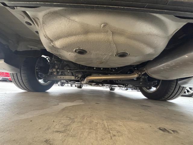 インプレッサG4 2.0iアイサイト 革シート/純正ナビ/Bカメラ/ETC/クルーズコントロール/シートヒーター/パワーシート/フルセグ/スマートキー/パワステ/Bluetooth接続/HIDヘッド/フロントフォグランプ/純正16AW(74枚目)