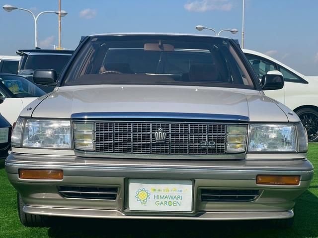 クラウン 　パワーシート／クルーズコントロール／純正アルミホイール／オートライト／集中ドアロック／電格ミラー／パワステ／パワーウインドウ／オートエアコン（9枚目）