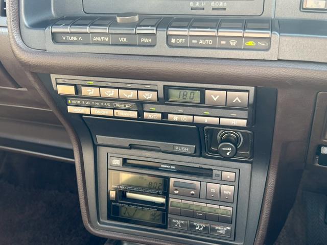 クラウン 　パワーシート／クルーズコントロール／純正アルミホイール／オートライト／集中ドアロック／電格ミラー／パワステ／パワーウインドウ／オートエアコン（23枚目）