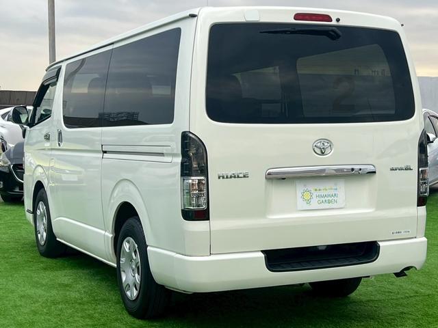 ハイエースバン ロングスーパーＧＬ　４型／プッシュスタートキー／ＬＥＤヘッドライト／社外ナビＴＶ／バックカメラ／ＥＴＣ／レザー調シートカバー／社外革巻ステアリング／社外テールレンズ／オートエアコン／車検整備付き（13枚目）