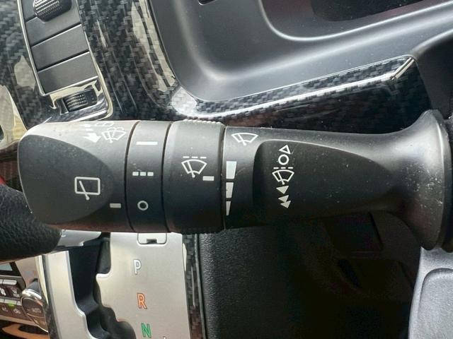 ハイエースバン ロングスーパーＧＬ　４型／プッシュスタートキー／ＬＥＤヘッドライト／社外ナビＴＶ／バックカメラ／ＥＴＣ／レザー調シートカバー／社外革巻ステアリング／社外テールレンズ／オートエアコン／車検整備付き（27枚目）