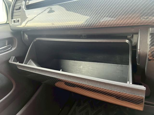 ハイエースバン ロングスーパーＧＬ　４型／プッシュスタートキー／ＬＥＤヘッドライト／社外ナビＴＶ／バックカメラ／ＥＴＣ／レザー調シートカバー／社外革巻ステアリング／社外テールレンズ／オートエアコン／車検整備付き（43枚目）