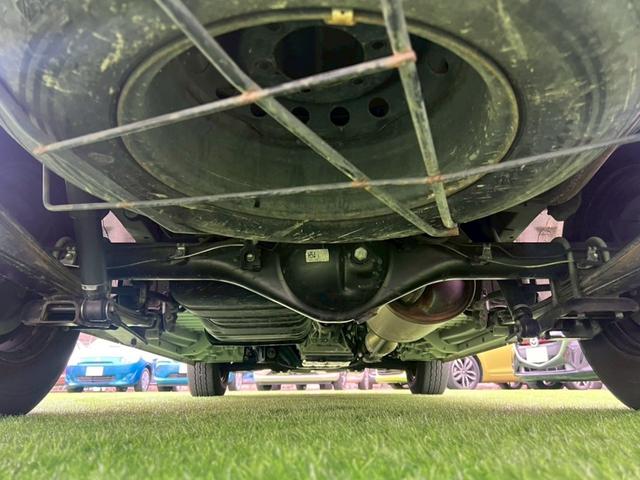 ハイエースバン ロングスーパーＧＬ　４型／プッシュスタートキー／ＬＥＤヘッドライト／社外ナビＴＶ／バックカメラ／ＥＴＣ／レザー調シートカバー／社外革巻ステアリング／社外テールレンズ／オートエアコン／車検整備付き（66枚目）