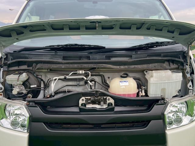 ハイエースバン ロングスーパーＧＬ　４型／プッシュスタートキー／ＬＥＤヘッドライト／社外ナビＴＶ／バックカメラ／ＥＴＣ／レザー調シートカバー／社外革巻ステアリング／社外テールレンズ／オートエアコン／車検整備付き（68枚目）