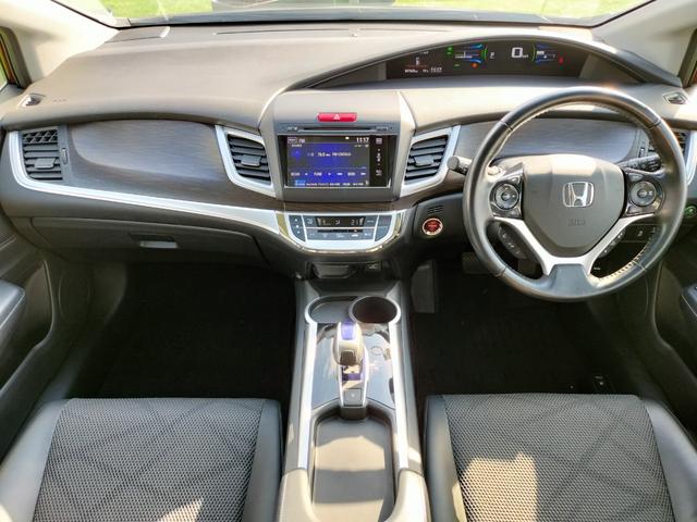 ジェイド ハイブリッドＸ　衝突軽減ブレーキ／純正フルセグナビ／バックカメラ／サイドカメラ／ＥＴＣ／スマートキー／プッシュスタート／ＬＥＤヘッドライト／オートライト／クルコン／ハーフレザーシート／純正ＡＷ（6枚目）