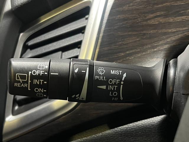 ジェイド ハイブリッドＸ　衝突軽減ブレーキ／純正フルセグナビ／バックカメラ／サイドカメラ／ＥＴＣ／スマートキー／プッシュスタート／ＬＥＤヘッドライト／オートライト／クルコン／ハーフレザーシート／純正ＡＷ（28枚目）