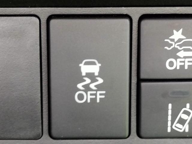 ジェイド ハイブリッドＸ　衝突軽減ブレーキ／純正フルセグナビ／バックカメラ／サイドカメラ／ＥＴＣ／スマートキー／プッシュスタート／ＬＥＤヘッドライト／オートライト／クルコン／ハーフレザーシート／純正ＡＷ（40枚目）