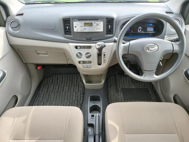 ミライース Ｘ　キーレスキー／アイドリングストップ／純正ＣＤプレーヤー／ヘッドライトレベライザー／ＣＶＴ／ＡＢＳ／電動格納ミラー／車検Ｒ９年６月２８日まで有り（6枚目）