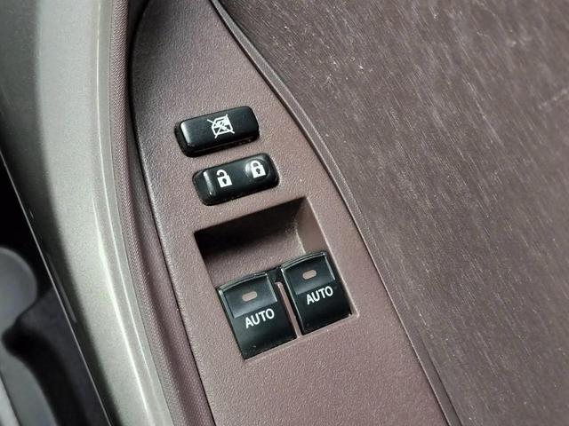 iQ 100G モデリスタエアロ/スマートキー/プッシュスタート/ポータルナビ/Bカメラ/ステリモ/4人乗り/社外17AW/ヘッドライトイベライザー/横滑り防止装置(37枚目)