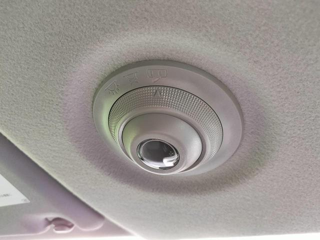 iQ 100G モデリスタエアロ/スマートキー/プッシュスタート/ポータルナビ/Bカメラ/ステリモ/4人乗り/社外17AW/ヘッドライトイベライザー/横滑り防止装置(40枚目)