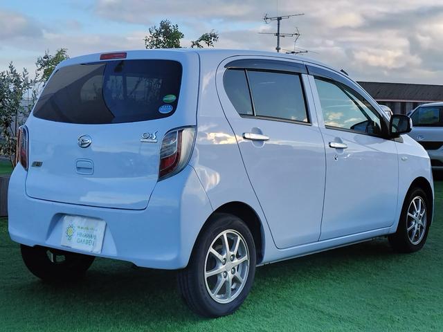 ミライース Ｘ　メモリアルエディション　純正ナビ／フルセグ／ＢＴ接続可／ＣＤ／ＤＶＤ／キーレス／ＥＴＣ／アイドリングストップ／純正アルミホイール／ＡＢＳ／電格ミラー／集中ドアロック（13枚目）