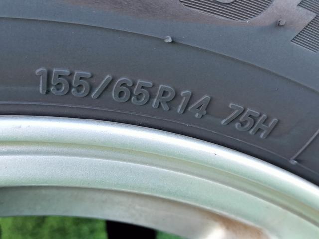 ミライース Ｘ　メモリアルエディション　純正ナビ／フルセグ／ＢＴ接続可／ＣＤ／ＤＶＤ／キーレス／ＥＴＣ／アイドリングストップ／純正アルミホイール／ＡＢＳ／電格ミラー／集中ドアロック（21枚目）