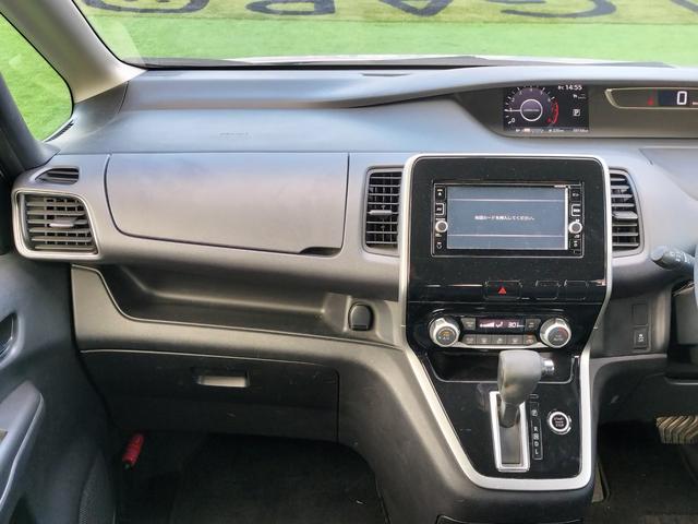 セレナ Ｘ　両側電動スライドドア／衝突軽減ブレーキ／純正ナビ／バックカメラ／ＥＴＣ／クルコン／スマートキー／プッシュスタート／社外アルミホイール／オートライト／横滑り防止装置（45枚目）