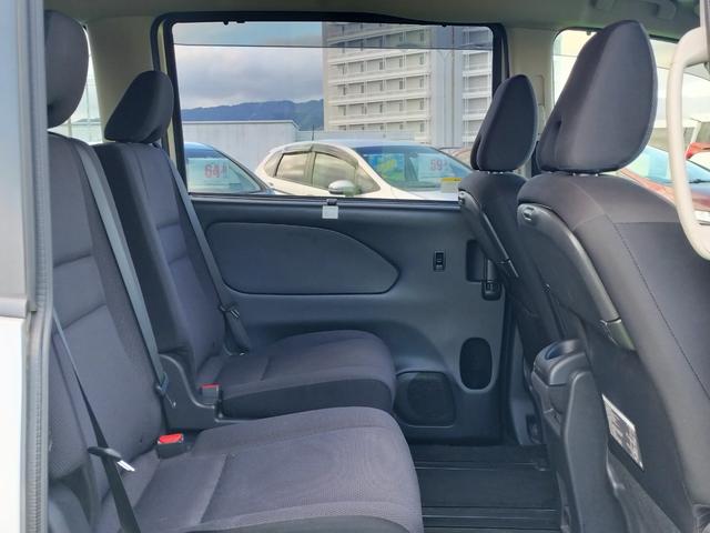 セレナ Ｘ　両側電動スライドドア／衝突軽減ブレーキ／純正ナビ／バックカメラ／ＥＴＣ／クルコン／スマートキー／プッシュスタート／社外アルミホイール／オートライト／横滑り防止装置（57枚目）