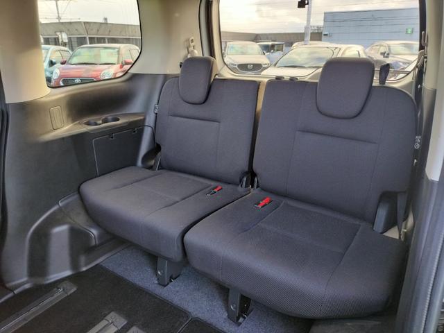 セレナ Ｘ　両側電動スライドドア／衝突軽減ブレーキ／純正ナビ／バックカメラ／ＥＴＣ／クルコン／スマートキー／プッシュスタート／社外アルミホイール／オートライト／横滑り防止装置（64枚目）