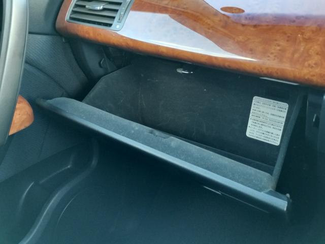 エリシオン ＧエアロＨＤＤナビスペシャルパッケージ　当社買取車両／両側電動スライドドア／ローダウン　車高調／社外２０インチアルミホイル／純正ＨＤＤインターナビ／バックカメラ／ＥＴＣ／コーナーセンダー／デジタルインナーミラー（43枚目）