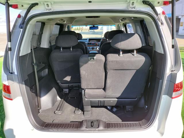 エリシオン ＧエアロＨＤＤナビスペシャルパッケージ　当社買取車両／両側電動スライドドア／ローダウン　車高調／社外２０インチアルミホイル／純正ＨＤＤインターナビ／バックカメラ／ＥＴＣ／コーナーセンダー／デジタルインナーミラー（62枚目）