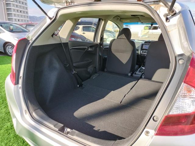 フィット １３Ｇ・Ｆパッケージ　純正ナビ／テレビ／ＢＴ接続可／ＣＤ／ＤＶＤ／ＥＴＣ／スマートキー／プッシュスタート／横滑り防止装置／アイドリングストップ／電格ミラー／集中ドアロック（67枚目）