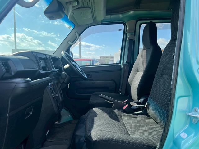 ハイゼットカーゴ ＤＸ　ＳＡＩＩＩ　衝突軽減ブレーキ／ＬＥＤヘッドライト／オートハイビーム／横滑り防止／アイドリングストップ／ラジオオーディオ／両側スライドドア／ＡＢＳ／Ｗエアバッグ／シェルフ／ＰＷ／キーレスキー（46枚目）