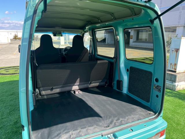 ハイゼットカーゴ ＤＸ　ＳＡＩＩＩ　衝突軽減ブレーキ／ＬＥＤヘッドライト／オートハイビーム／横滑り防止／アイドリングストップ／ラジオオーディオ／両側スライドドア／ＡＢＳ／Ｗエアバッグ／シェルフ／ＰＷ／キーレスキー（63枚目）