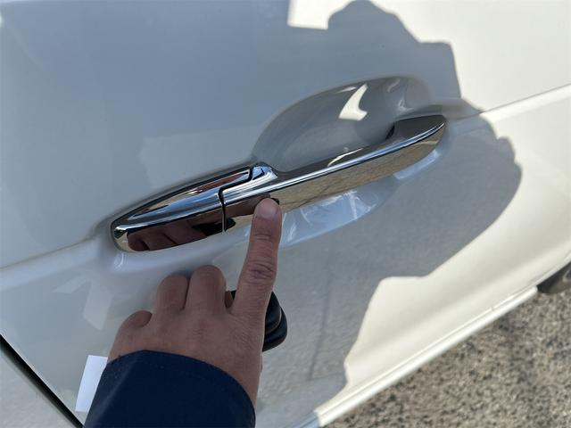 Ｎ－ＢＯＸカスタム ターボコーディネートスタイル　純正ギャザズナビゲーションシステム　リア天井モニター　バックカメラ　コーナーセンサー　クルーズコントロール　電動パーキングブレーキ　ブレーキホールド　フルオートエアコン　両側パワースライドドア（46枚目）