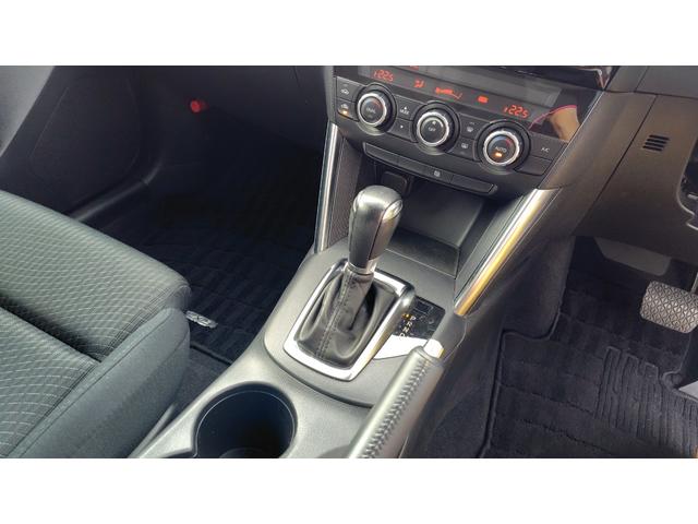 CX-5 XD 純正メモリーナビ フルセグ バックカメラ DVD再生可能 オートエアコン ETC オートライト ステアリングスイッチ 純正アルミホイール スマートキー フロアマット バイザー 国産タイヤ トノカバー(17枚目)