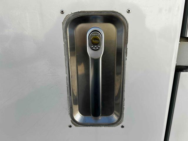 キャリイトラック 冷凍車　１ＷＡＹエアコン　冷凍車　１ＷＡＹエアコン（19枚目）