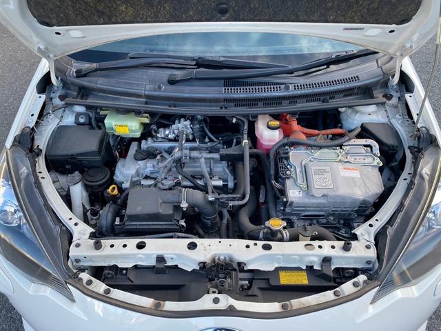 アクア Ｓ　純正ナビ　フルセグＴＶ　バックカメラ　ＥＴＣ　ドラレコ　ＨＩＤヘッドライト　１オーナー　禁煙車　Ｂｌｕｅｔｏｏｔｈ　ヘッドライトウォッシャー　スマートキー　プッシュスタート（17枚目）
