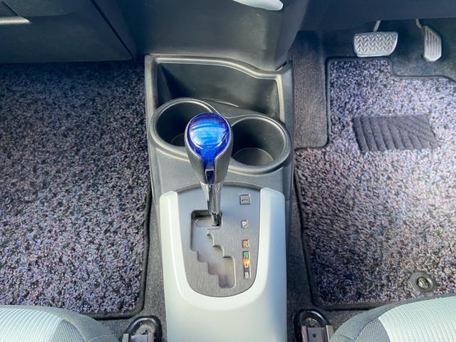 アクア Ｓ　純正ナビ　フルセグＴＶ　バックカメラ　ＥＴＣ　ドラレコ　ＨＩＤヘッドライト　１オーナー　禁煙車　Ｂｌｕｅｔｏｏｔｈ　ヘッドライトウォッシャー　スマートキー　プッシュスタート（26枚目）
