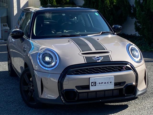 ＭＩＮＩ 　クーパーＳ　ワンオーナー　禁煙車　純正ナビ　バックカメラ　Ａｐｐｌｅｃａｒｐｌａｙ　純正１７インチＡＷ　アンビエントライト　ＬＥＤヘッドライト　　ＥＴＣ　ドラレコ　アダクティブクルーズコントロール（6枚目）