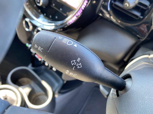 ＭＩＮＩ 　クーパーＳ　ワンオーナー　禁煙車　純正ナビ　バックカメラ　Ａｐｐｌｅｃａｒｐｌａｙ　純正１７インチＡＷ　アンビエントライト　ＬＥＤヘッドライト　　ＥＴＣ　ドラレコ　アダクティブクルーズコントロール（27枚目）