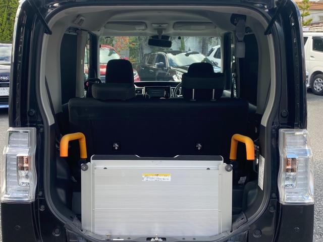 タント カスタムX SAIII 福祉車両 電動ウィンチ 車いす固定装置 社外ナビ バックカメラ 両側パワースライドドア スマートアシスト ETC シートヒーター TV Bluetooth スマートキー アイドリングストップ(12枚目)