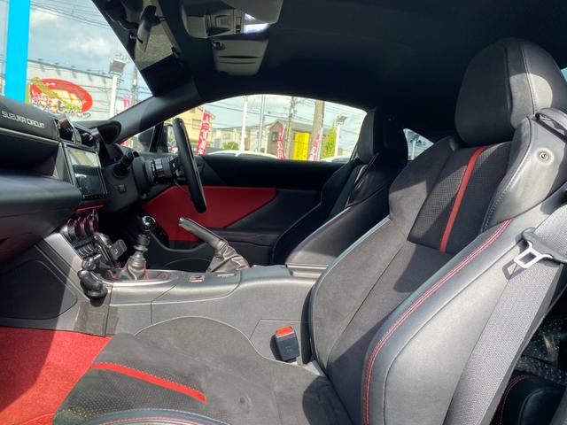 ＧＲ８６ ＲＺ　ワンオーナー　禁煙車　純正ナビ　バックカメラ　ＧＲフルエアロ　ＧＲトランクスポイラー　ＨＫＳ車高調　ロッソモデルマフラー　ＢＬＩＴＺタワーバー　アドバンレーシング　ＴＣ－４　１８インチＡＷ　ＥＴＣ（17枚目）