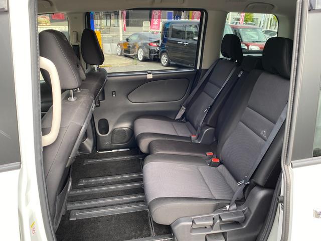 セレナ XV ワンオーナー 禁煙車 純正ナビ アラウンドビューモニター 両側パワースライドドア ブラインドスポットモニター オートハイビーム クルーズコントロール ETC ドライブレコーダー(21枚目)